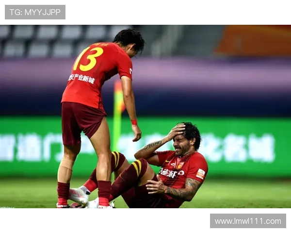 北京篮球队在挑战赛中以95分稳居积分榜首位竞争激烈引人关注 北京篮球队在挑战赛中以95分稳居积分榜首位竞争激烈引人关注