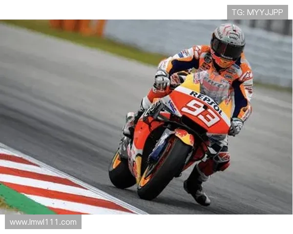 北京篮球队在联合会杯积分榜上以75分稳居首位,领先对手显实力 北京篮球队在联合会杯积分榜上以75分稳居首位,领先对手显实力