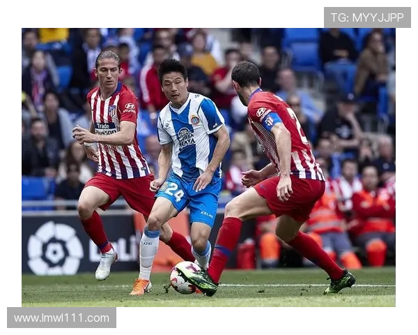 西安足球队在洲际杯积分榜上以63分稳居第一名展现强劲实力 西安足球队在洲际杯积分榜上以63分稳居第一名展现强劲实力